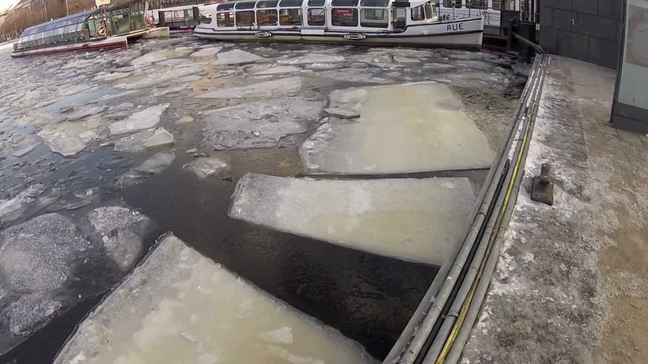 Hamburg - Frozen Alster & Alster Ice Festival (Travel Videoblog 013)